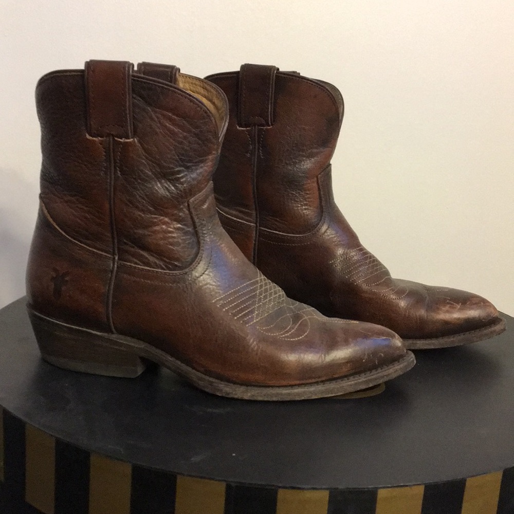 Frye Billy Short Boot Size 8